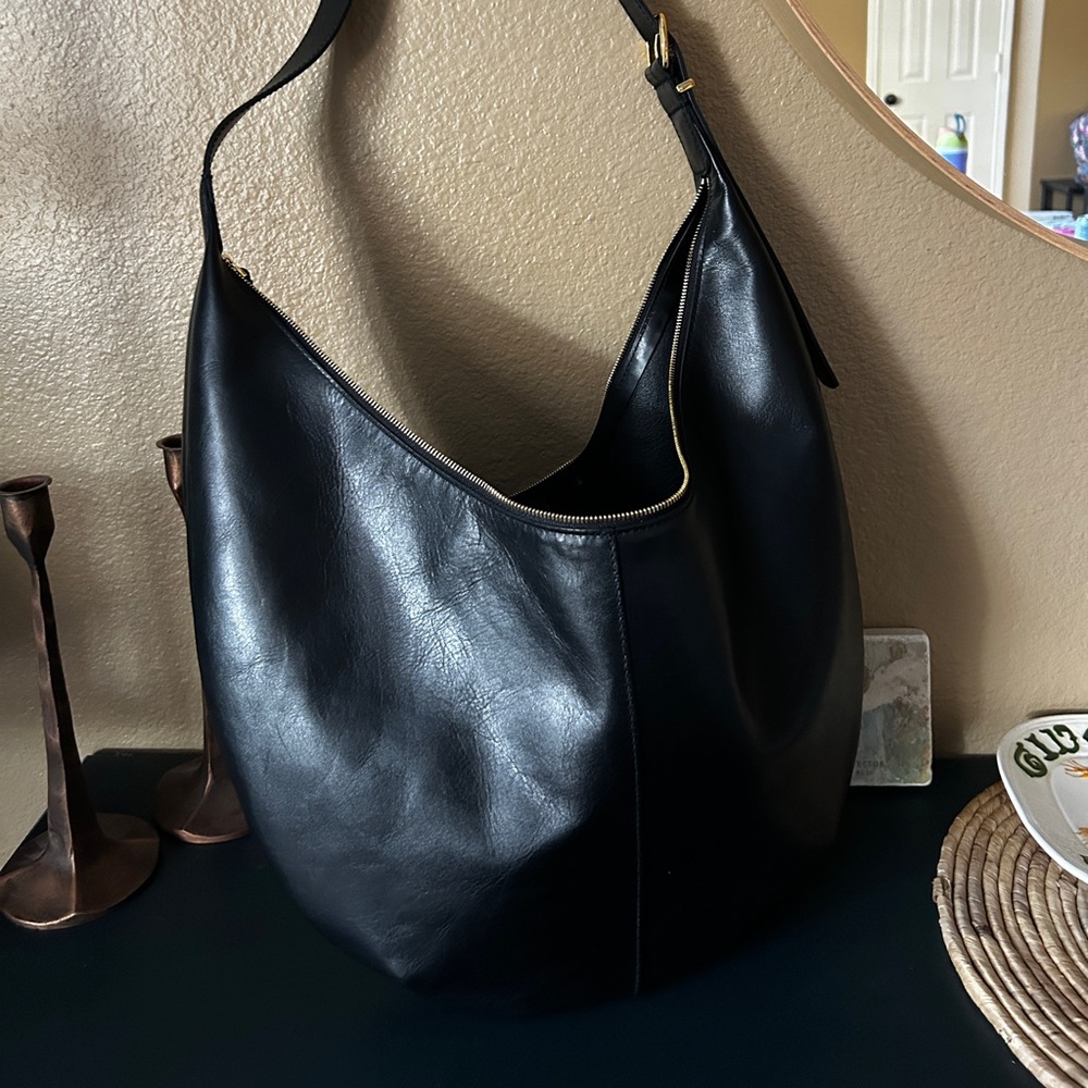Madewell Essentials Sling Hobo Bag Black